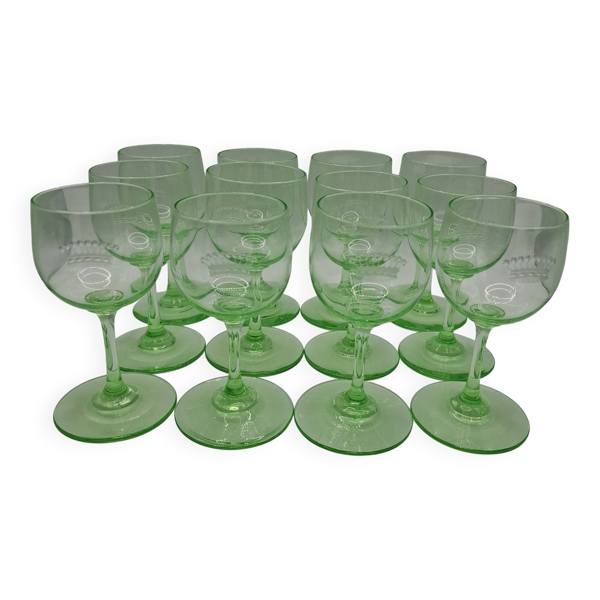 12 verres à pied en cristal d'ouraline