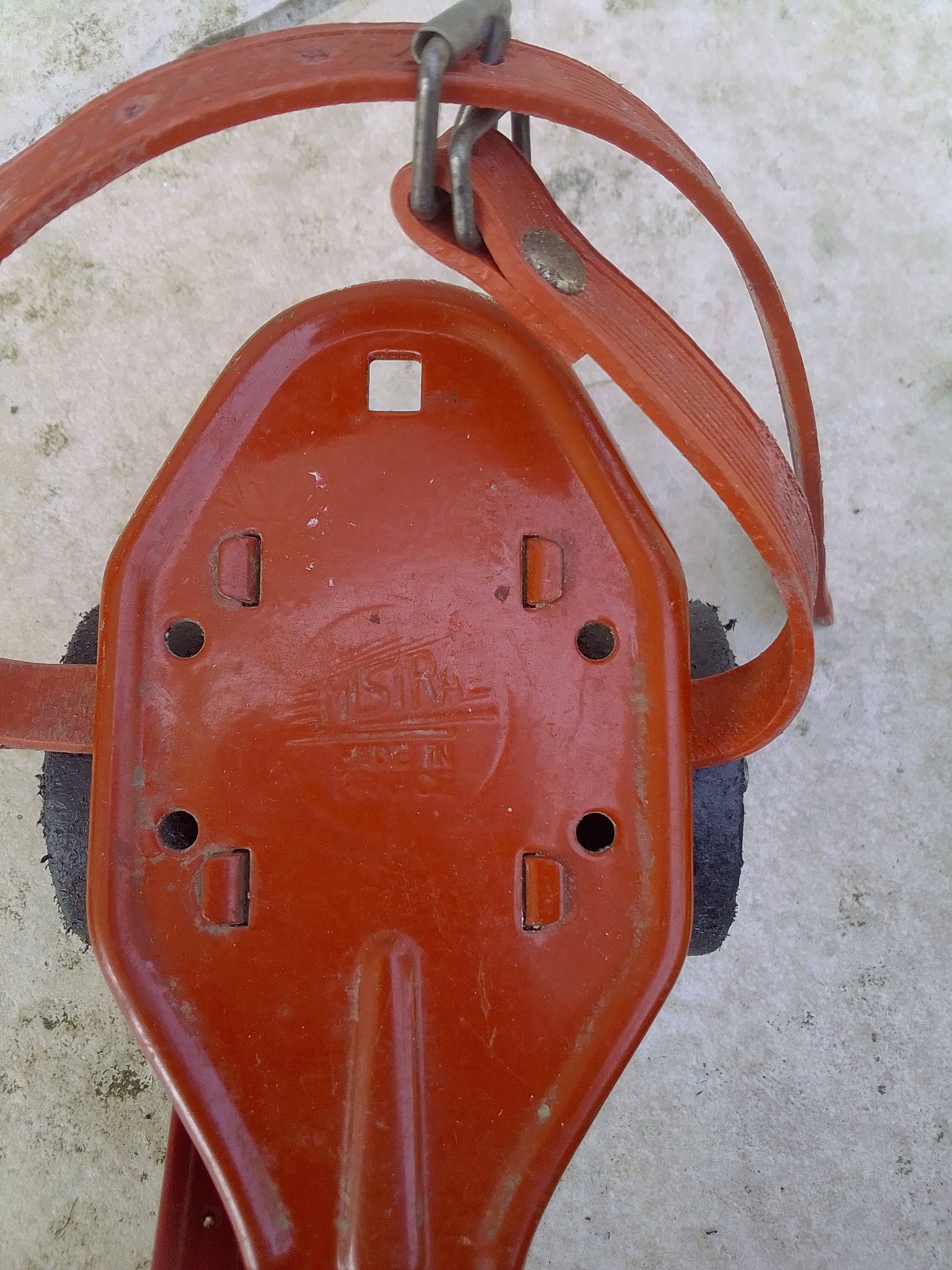 Paire de patins a a roulettes mistral