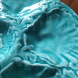 6 oyster plates in Gien slip.