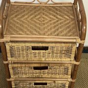 Commode en rotin vintage