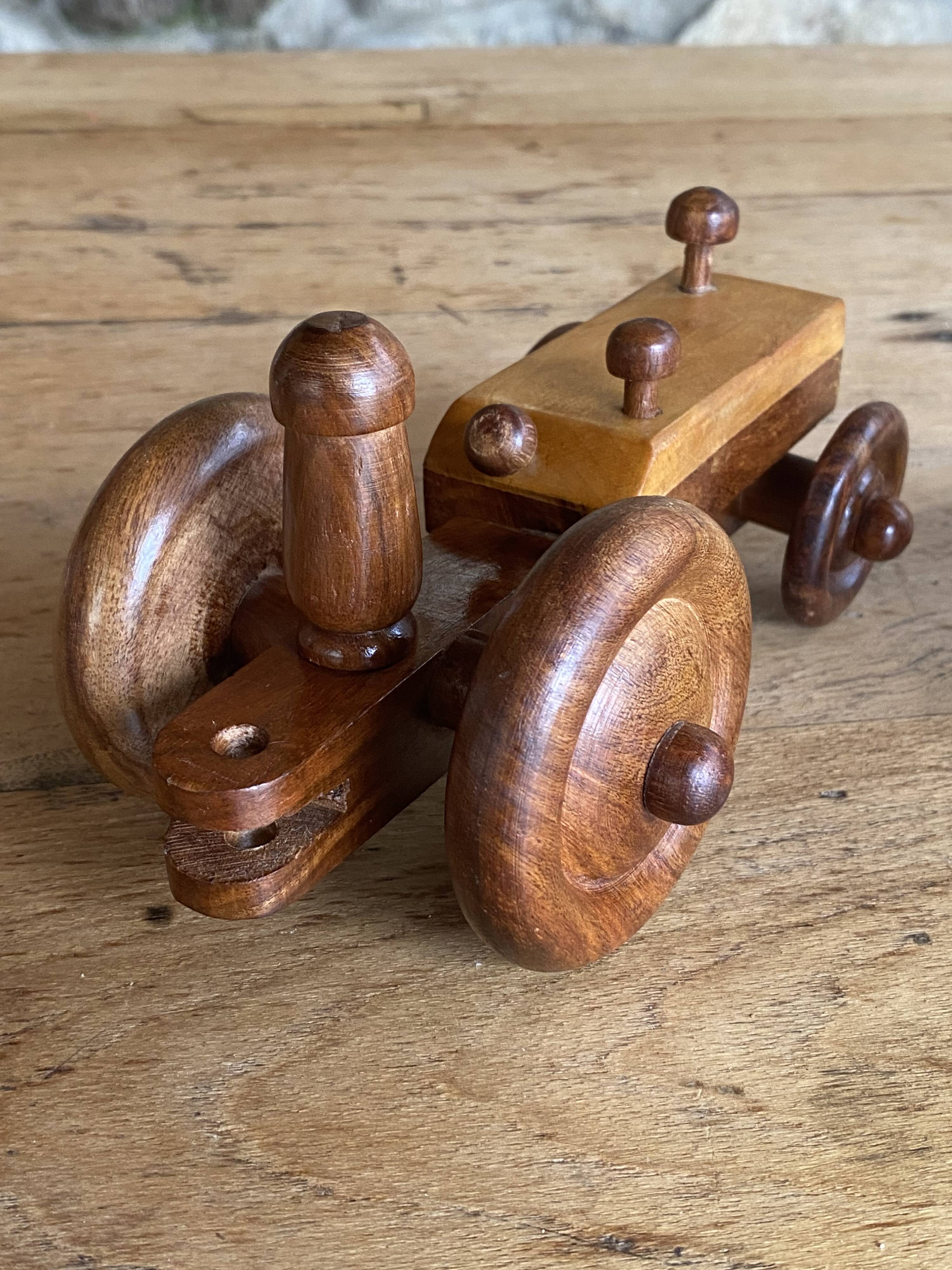 Wooden craft toy