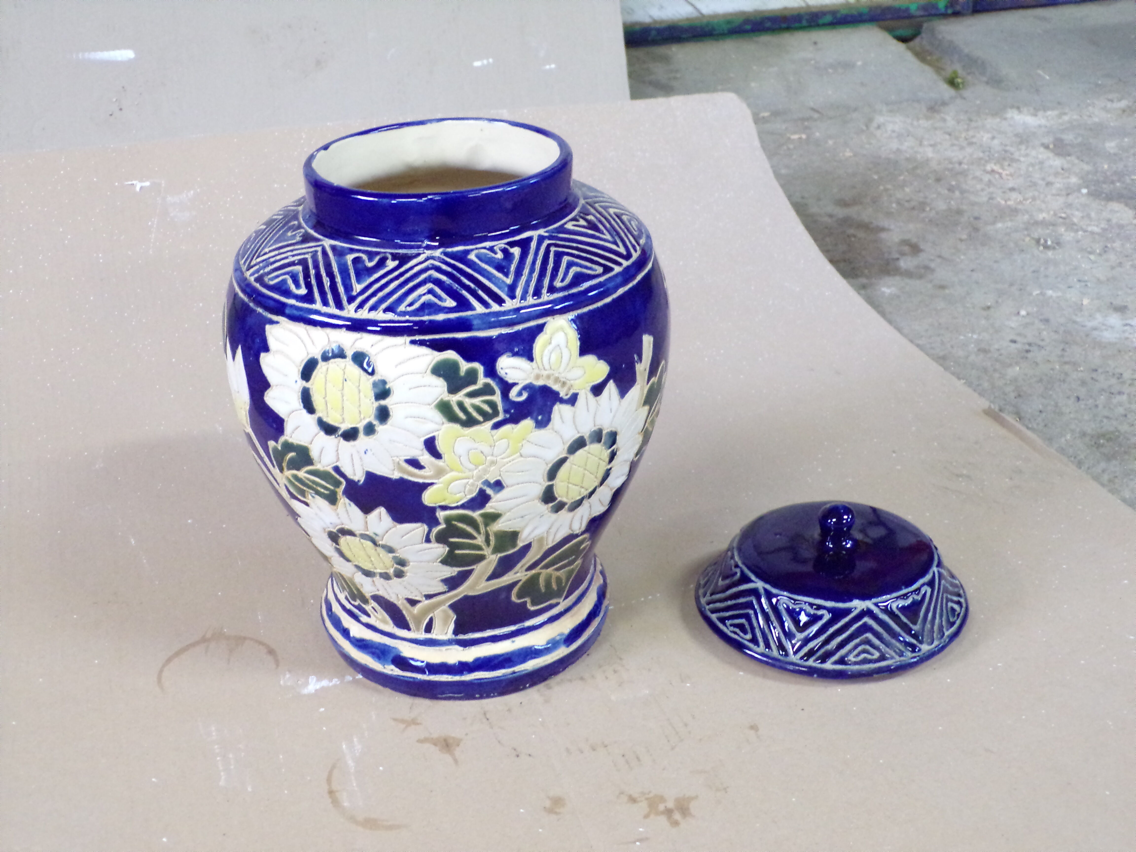 Blue ceramic pot