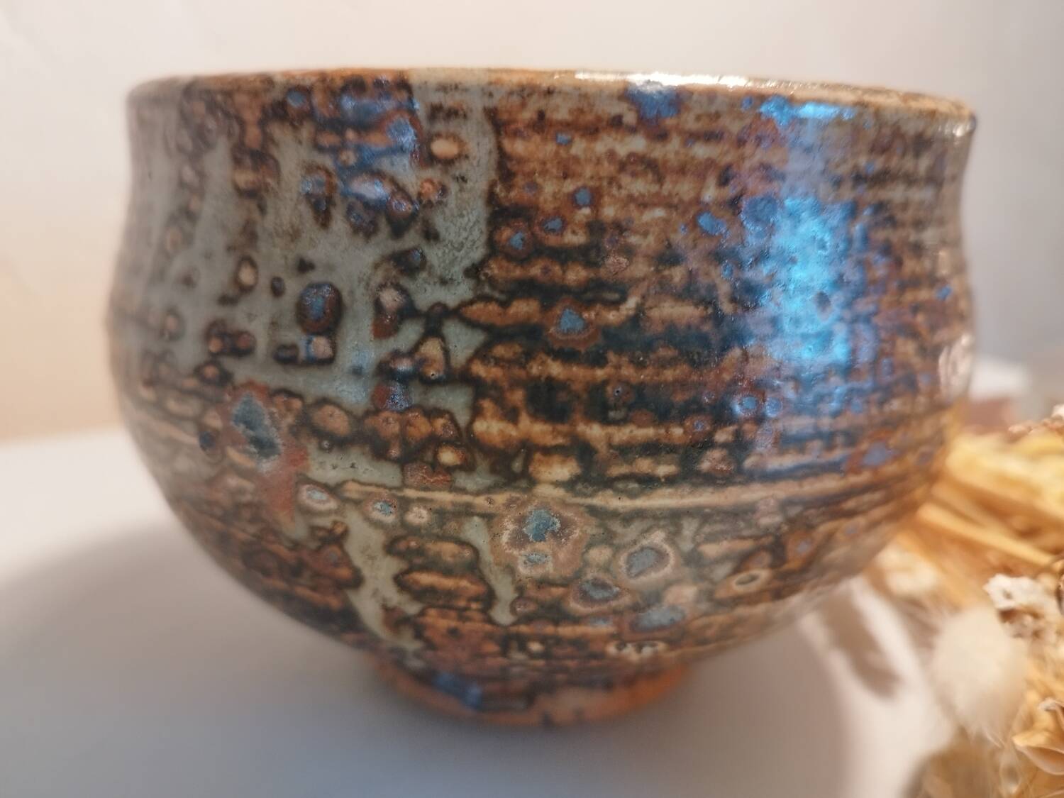 Pyrite sandstone vase pocket
