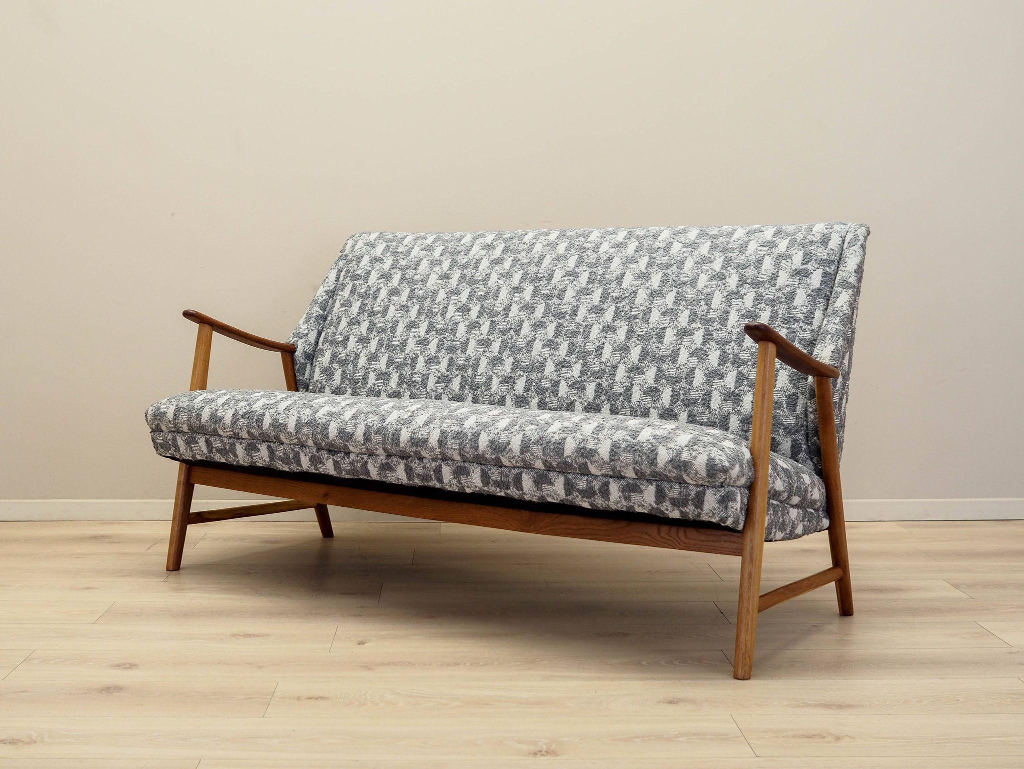 Oak sofa, Danish design, 1970s, production: Denmark