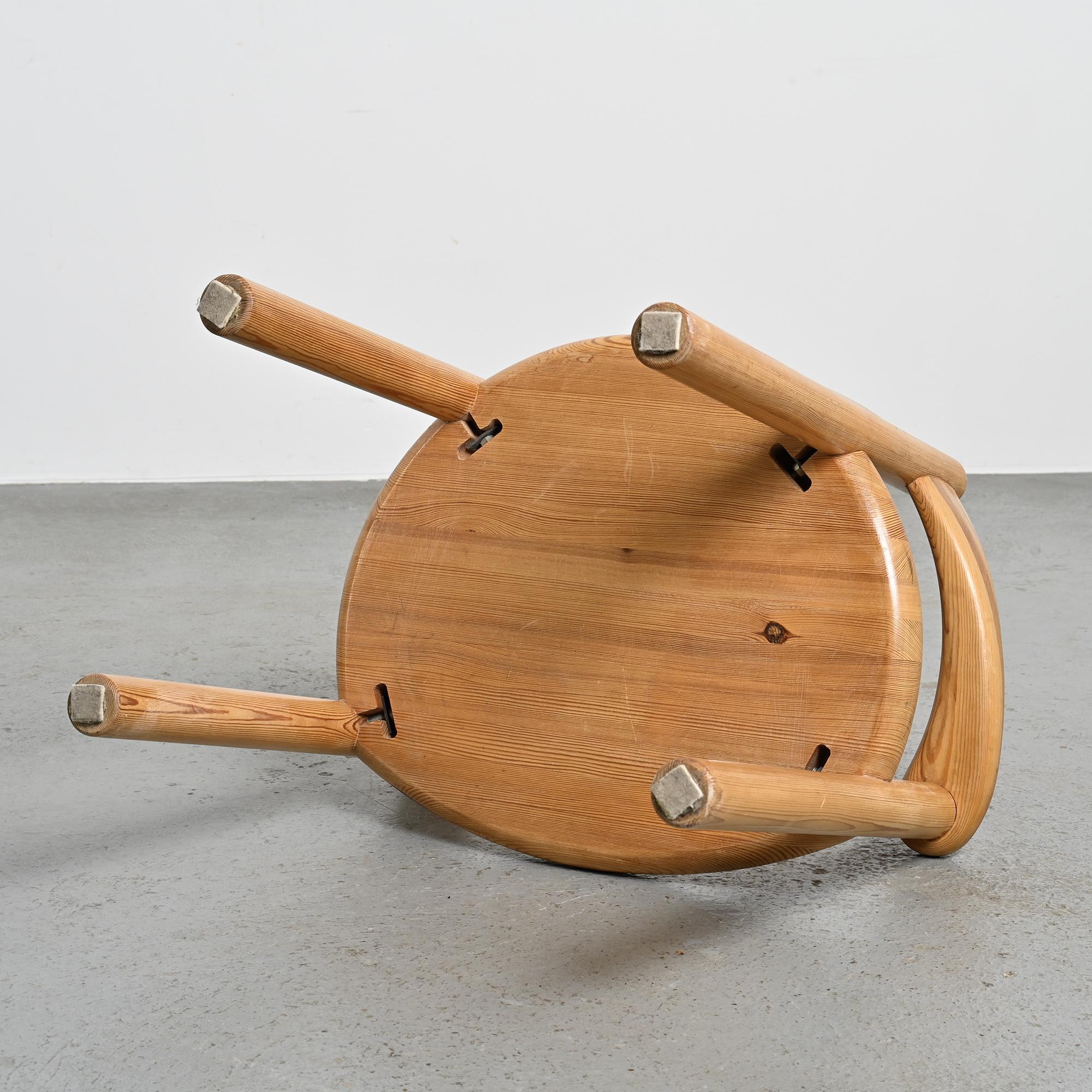 Set of 6 solid pine chairs by Rainer Daumiller, Denmark, circa 1970.