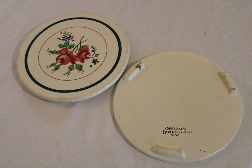 2 COUZON porcelain trivets LONGCHAMP range