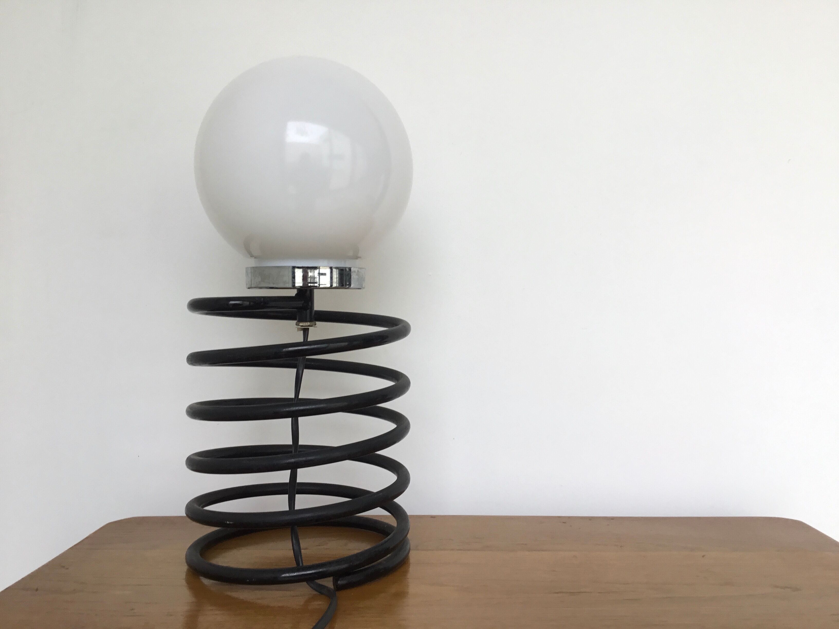 Spiral lamp or spring black and opaline vintage 1960
