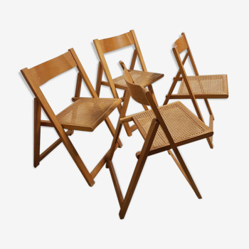 Series of 4 vintage folding chairs