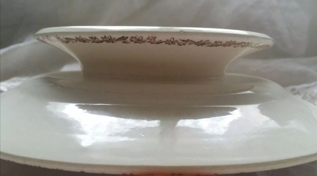 Flower and butterfly footy plate