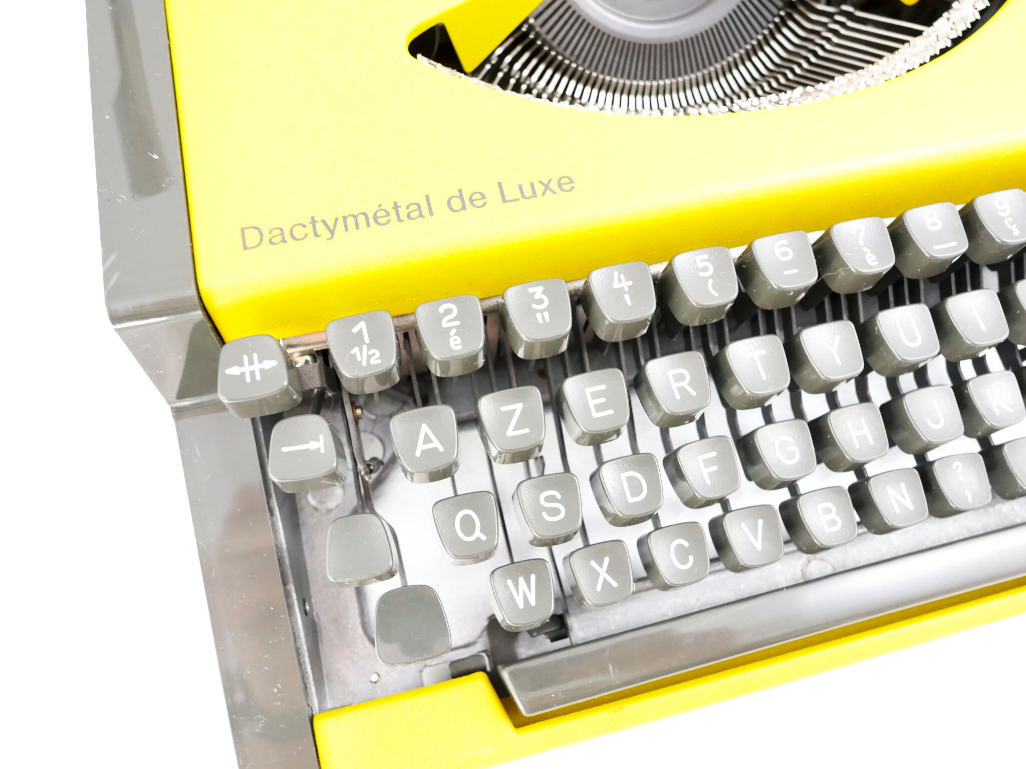 Machine à écrire Olympia AEG Dactymétal De Luxe Jaune révisée ruban neuf avec valise verte