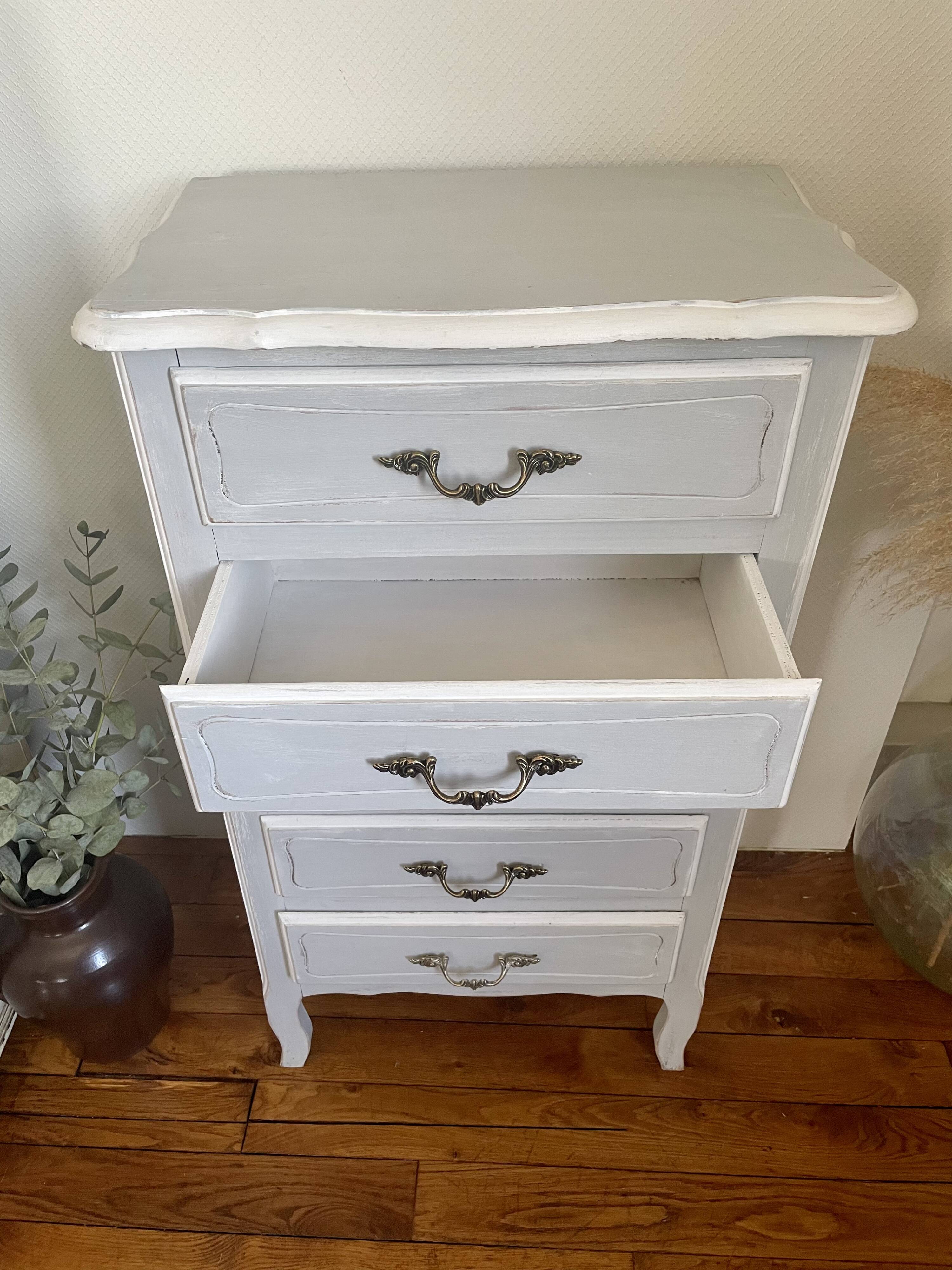 Ragpicker patina gray and white old