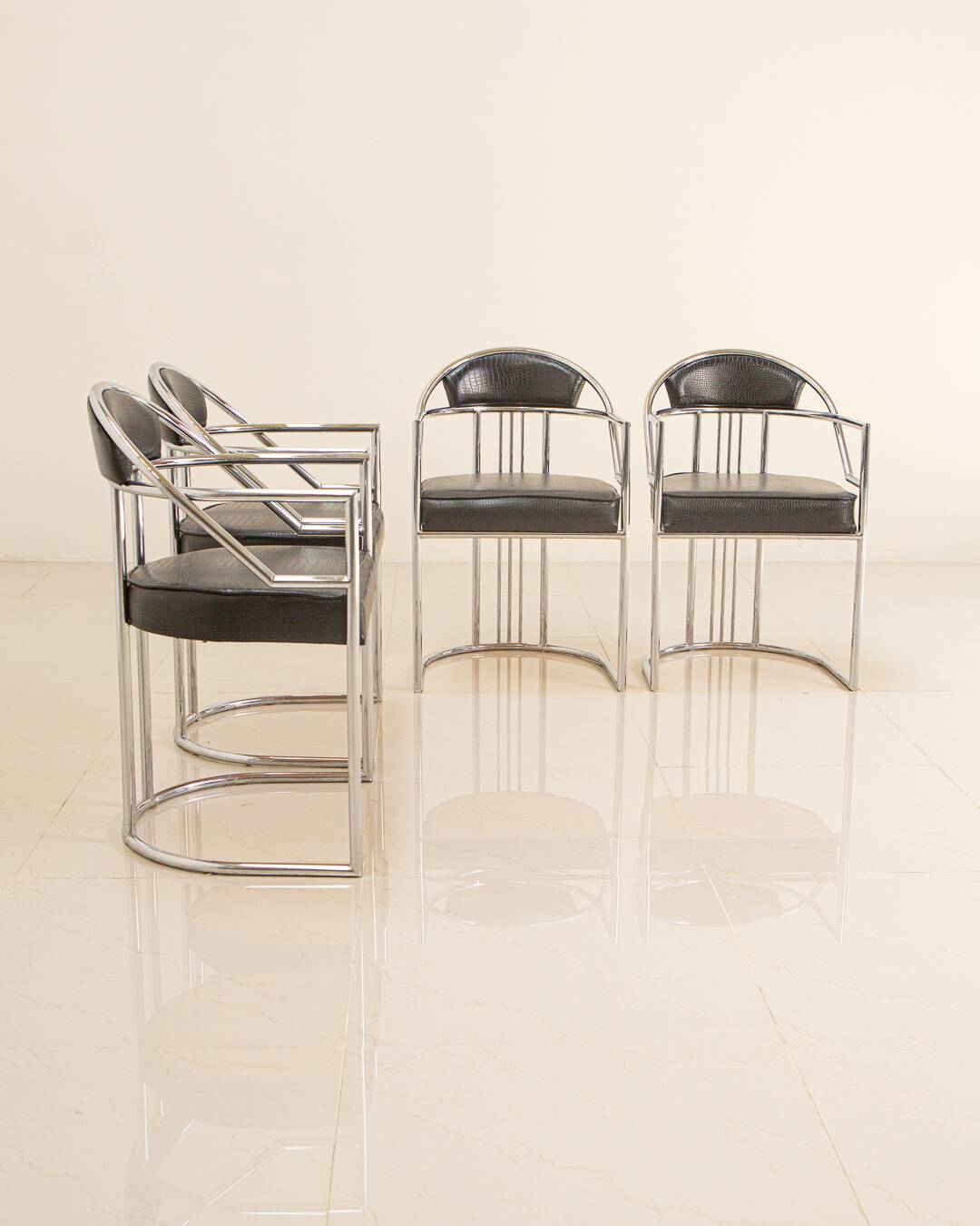 4 Italian chairs in imitation crocodile leather from the 80s