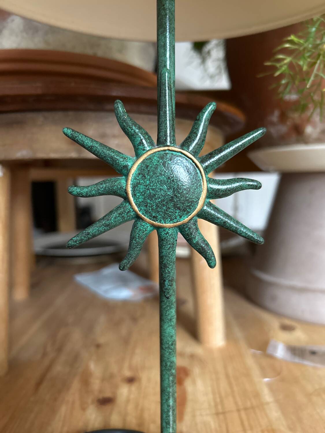 Lampe motif soleil vert