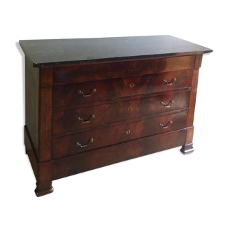 Commode Louis Philippe bois et marbre noir, 4 tiroirs