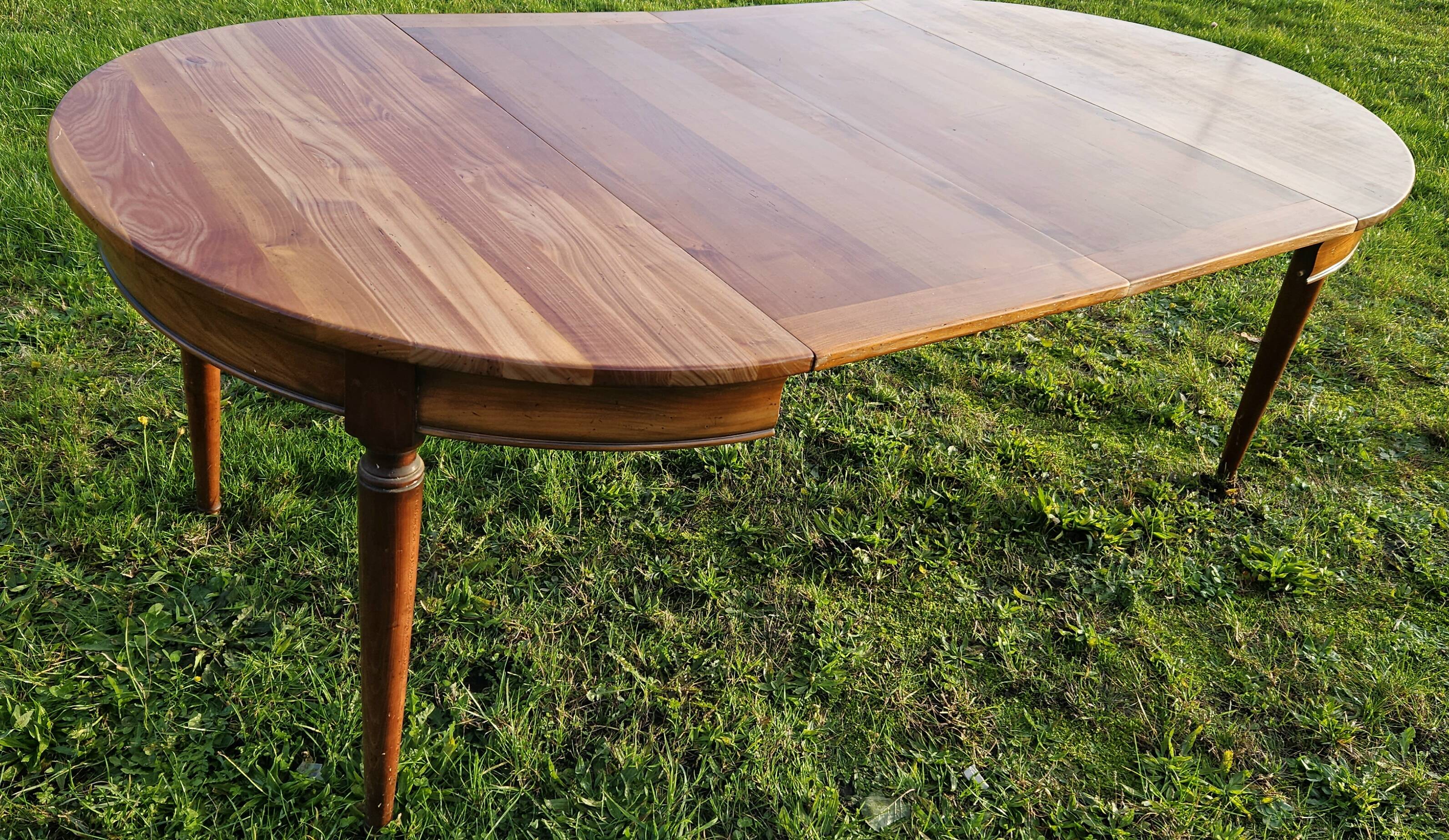 Table ronde avec rallonges