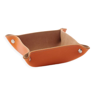 Orange pouch tray