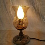 Lampe de chevet base fonte laitonnée globe verre ciselé ancien