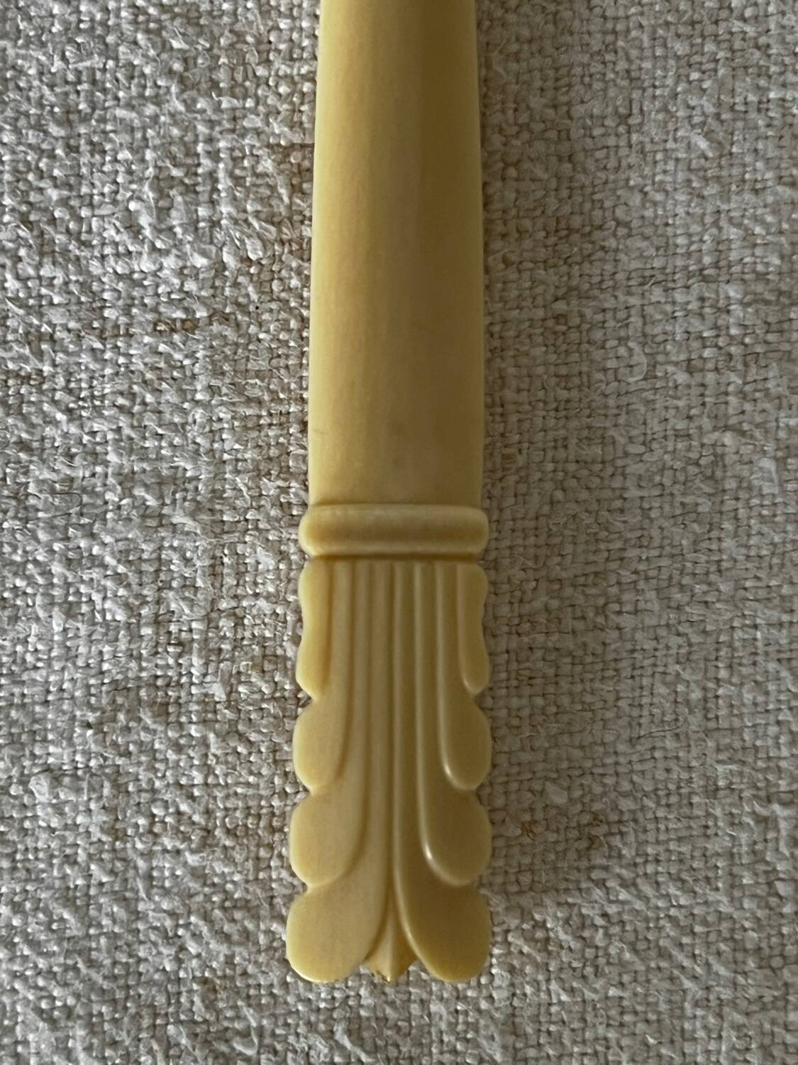 Ensemble de couteaux à dessert vermeil et ivoire