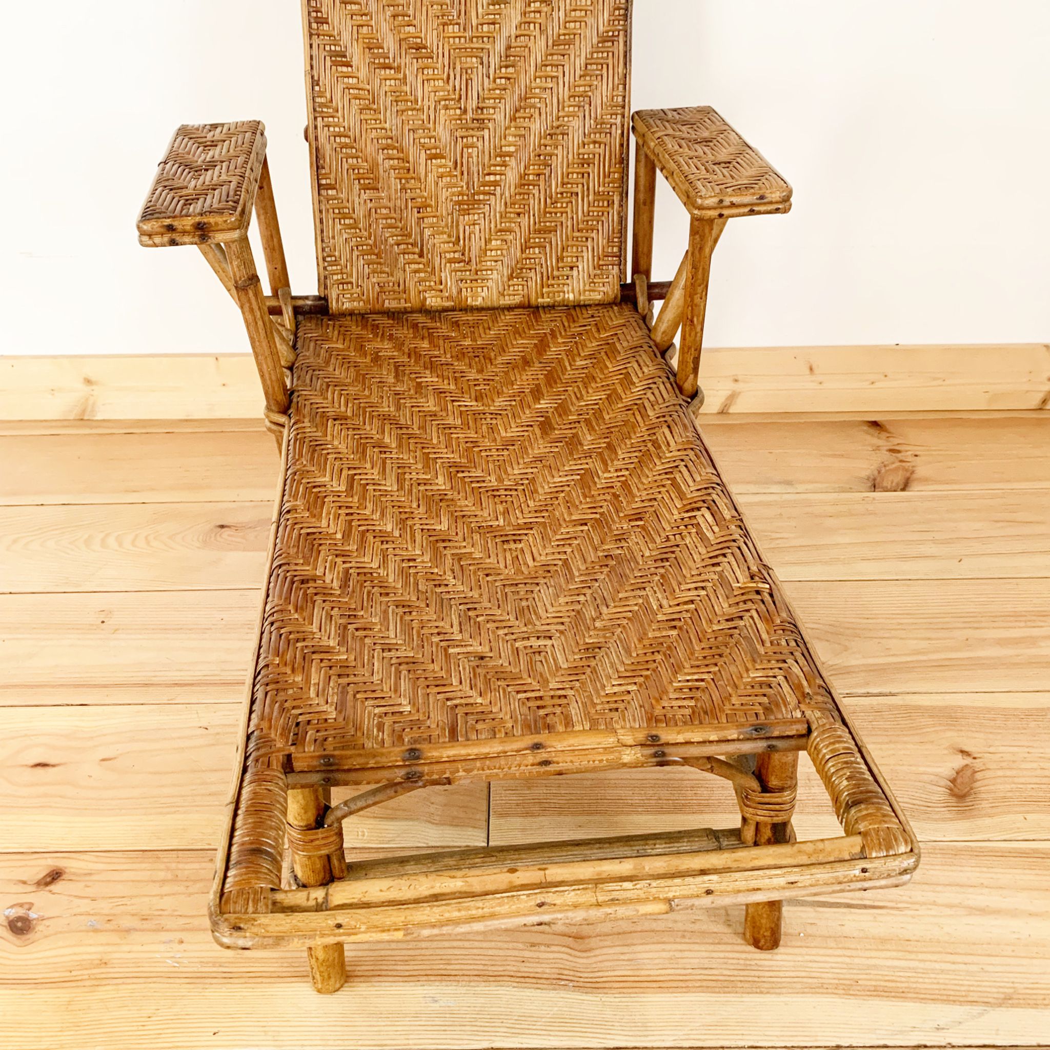 Chaise longue 1900 pour enfant