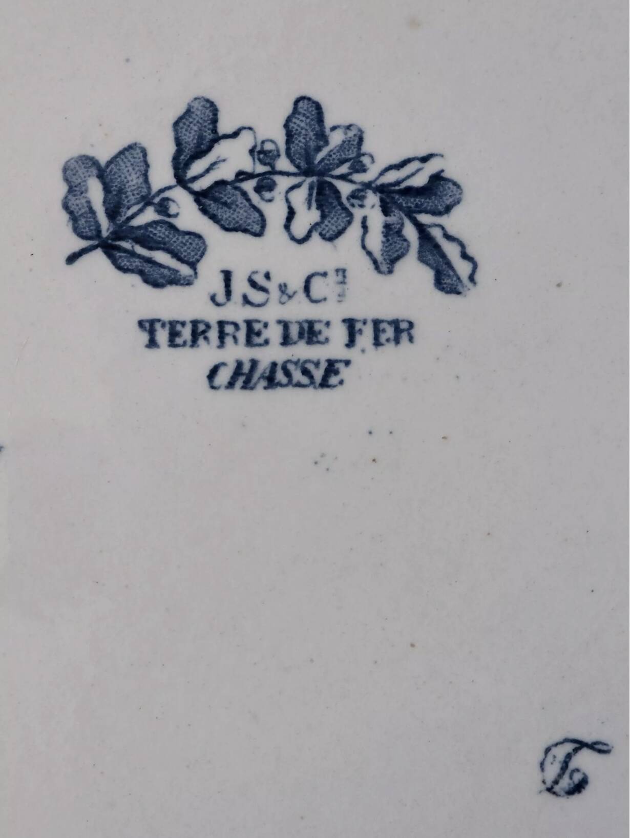 Pair of plates J.S. and Co. Terre de Fer "Hunt"