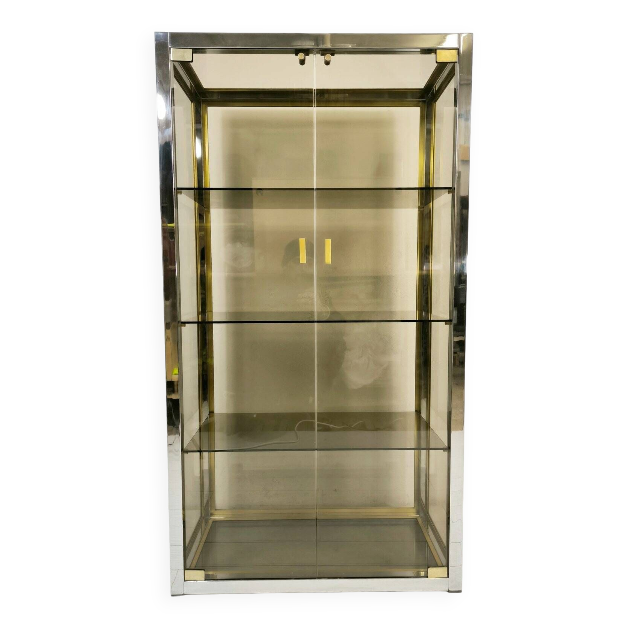 Vitrine Renato Zevi en laiton et verre fumé
