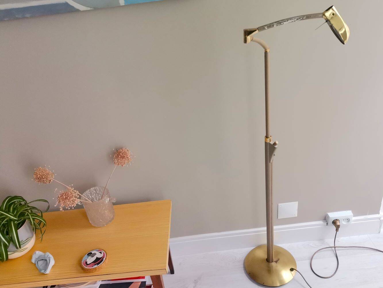 Adjustable swing arm modernist floor lamp