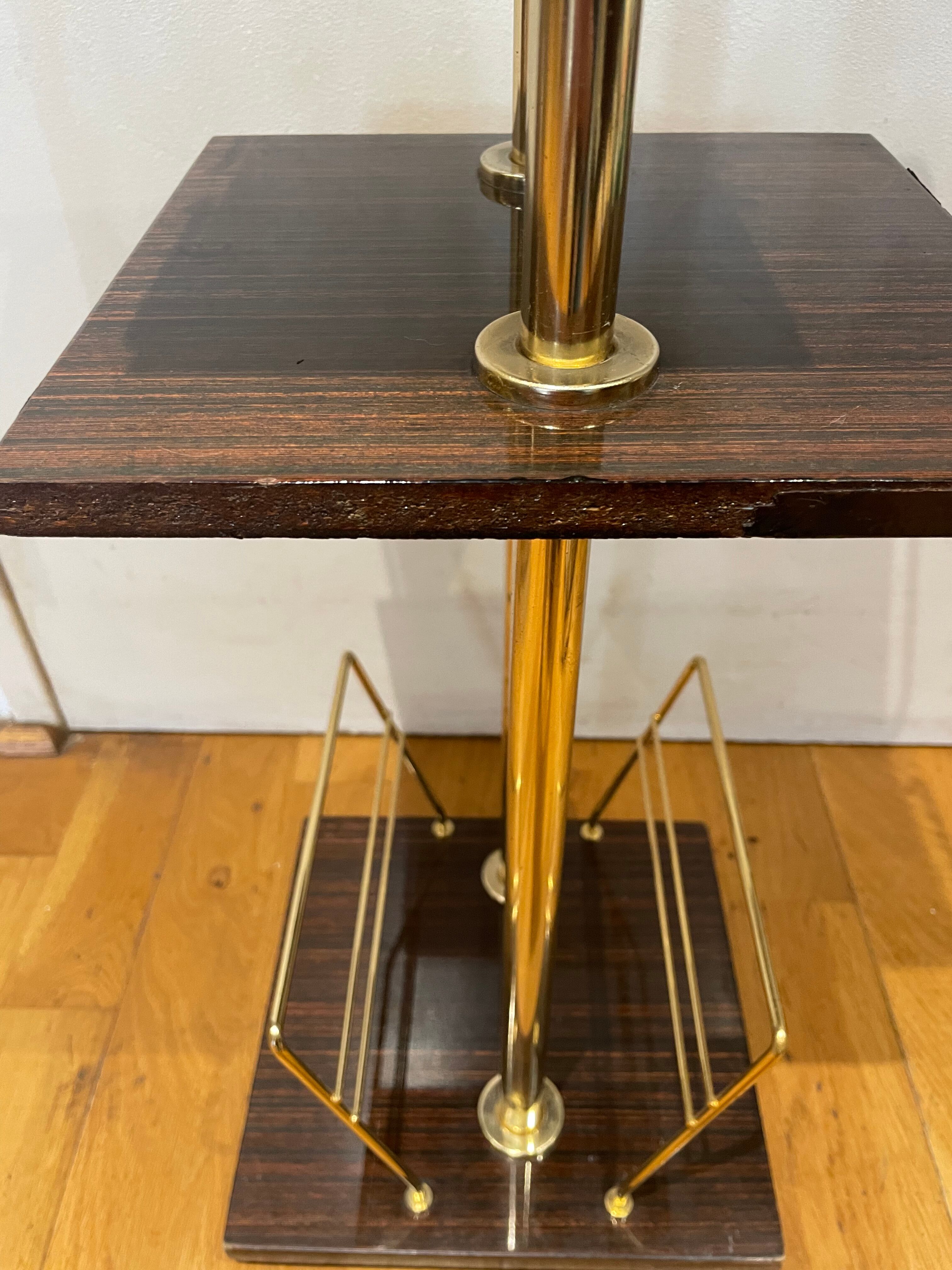 Sellette, porte revue formica et métal doré