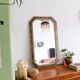 Miroir biseauté en bois peint vintage