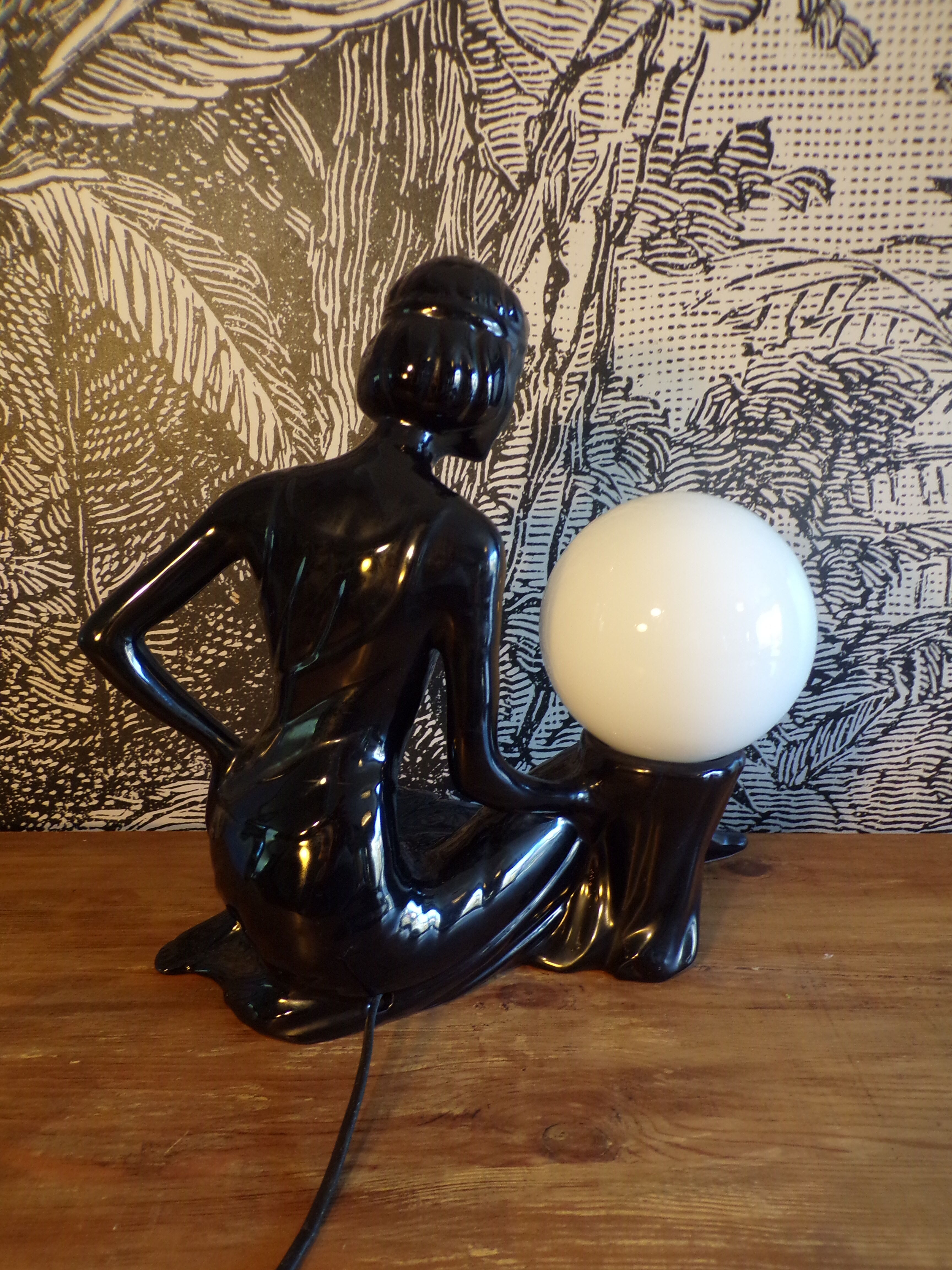 Woman ceramic lamp
