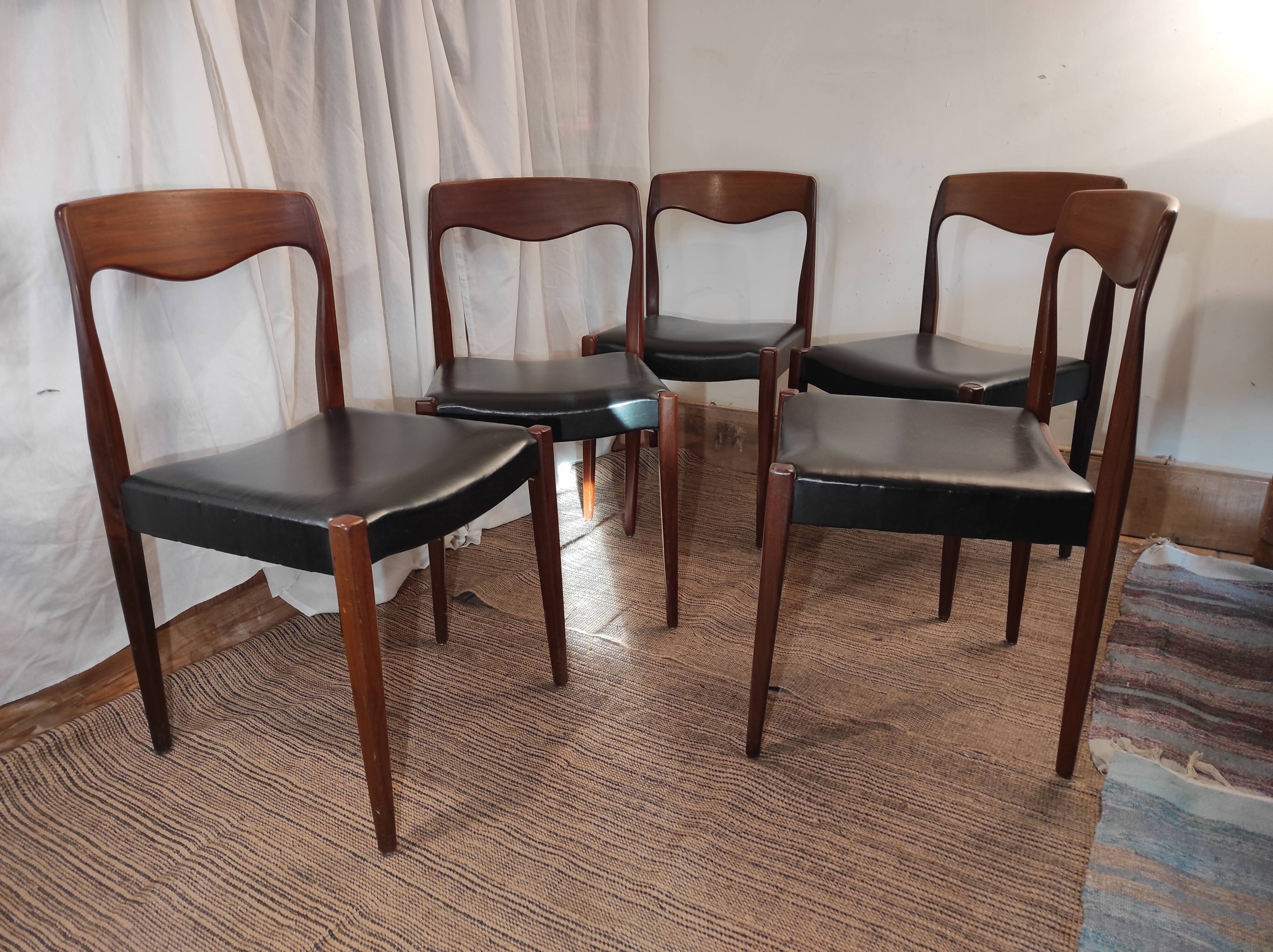 5 Scandinavian/Danish style chairs