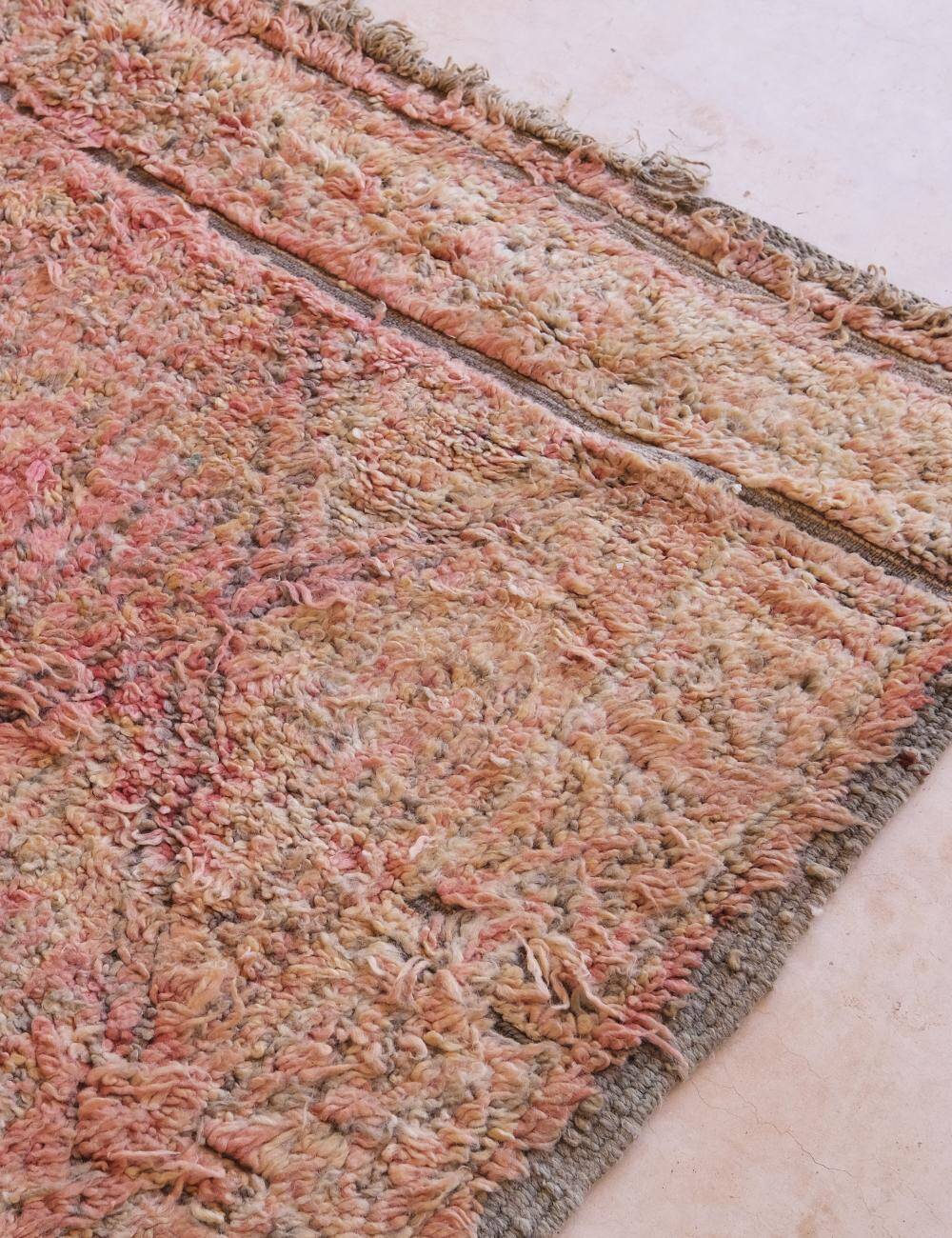 Vintage Beni M'Guild Rug - 346 x 203 cm