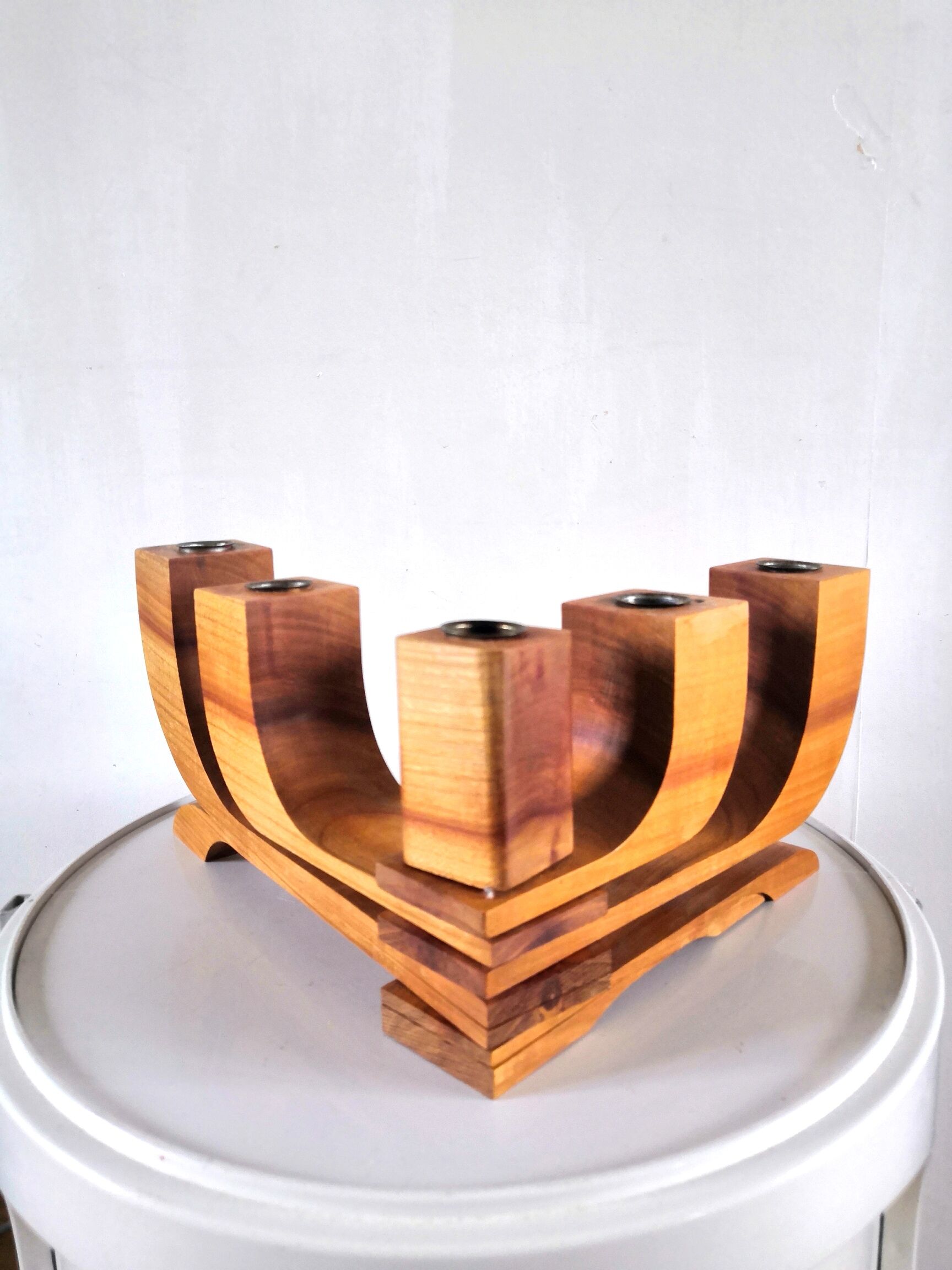 Mobile wooden candle holder design 70s