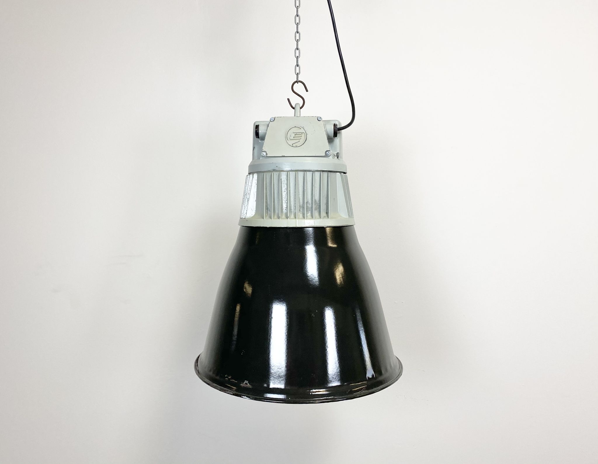 Set of 4 Industrial  Black Enamel Pendant Lamps from Elektrosvit, 1970s