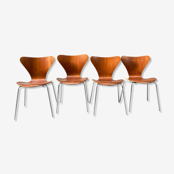 Suite of 4 chairs 3107 restored series 7 teak Arne Jacobsen for Fritz Hansen Teak