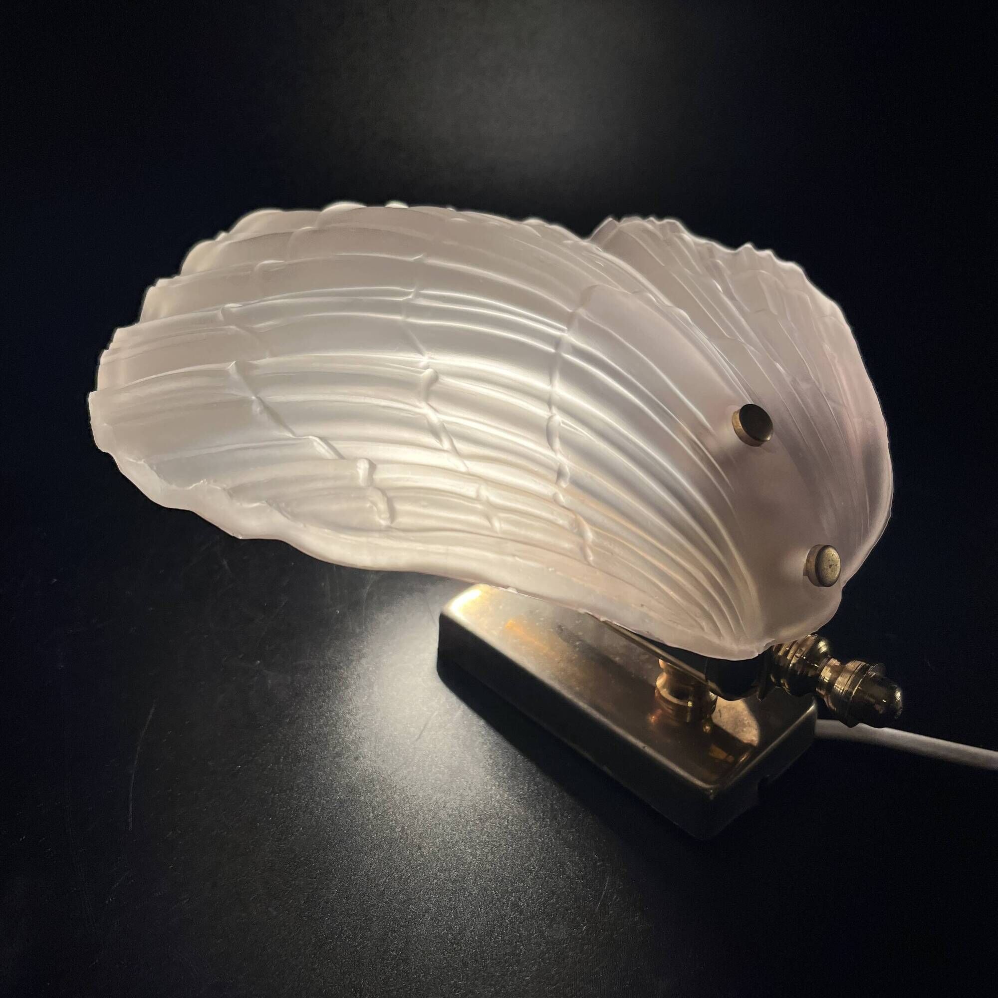 Vintage shell wall light in pink pressed glass and gold steel