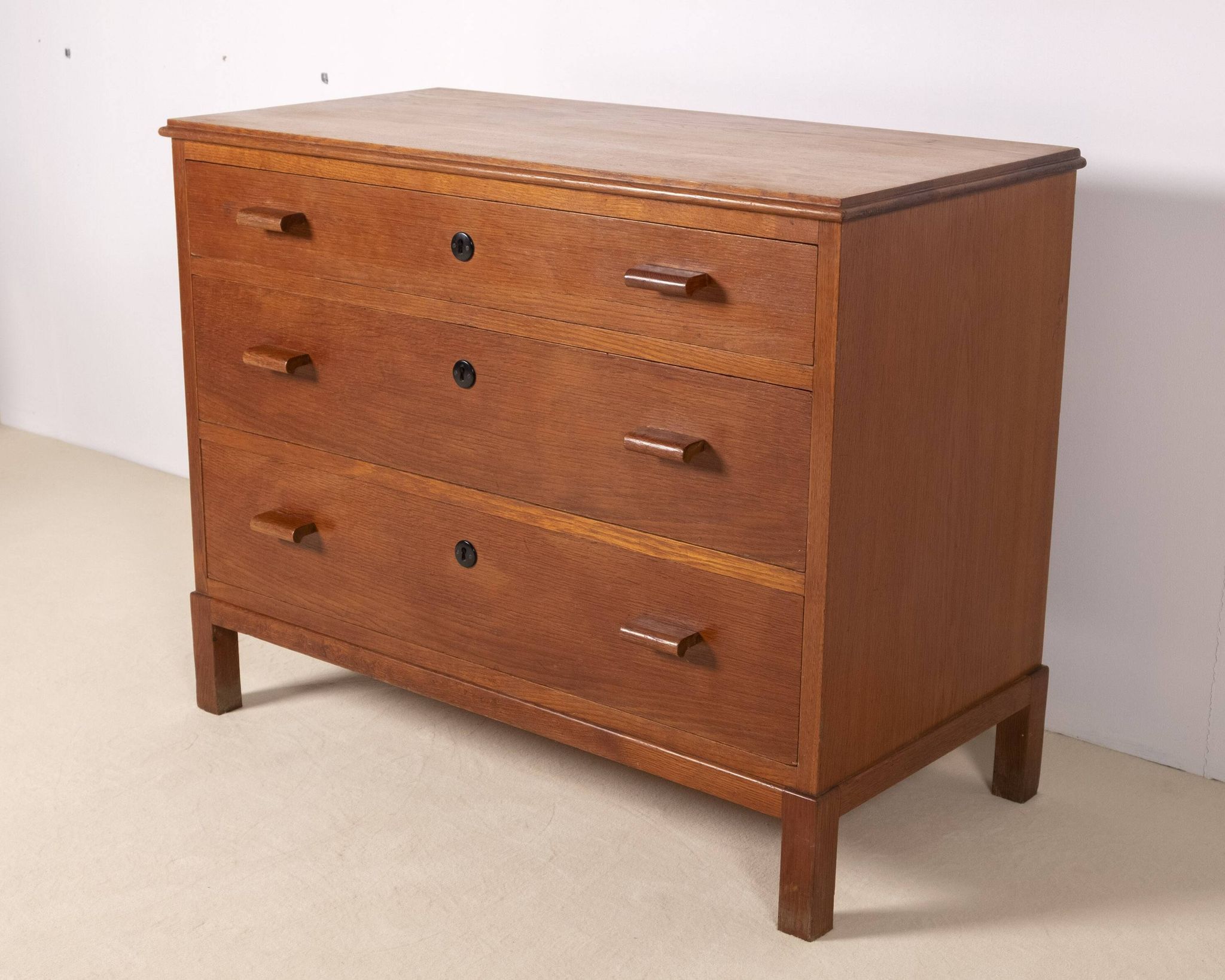 Commode Funkis des années 1930 en chêne, Suède