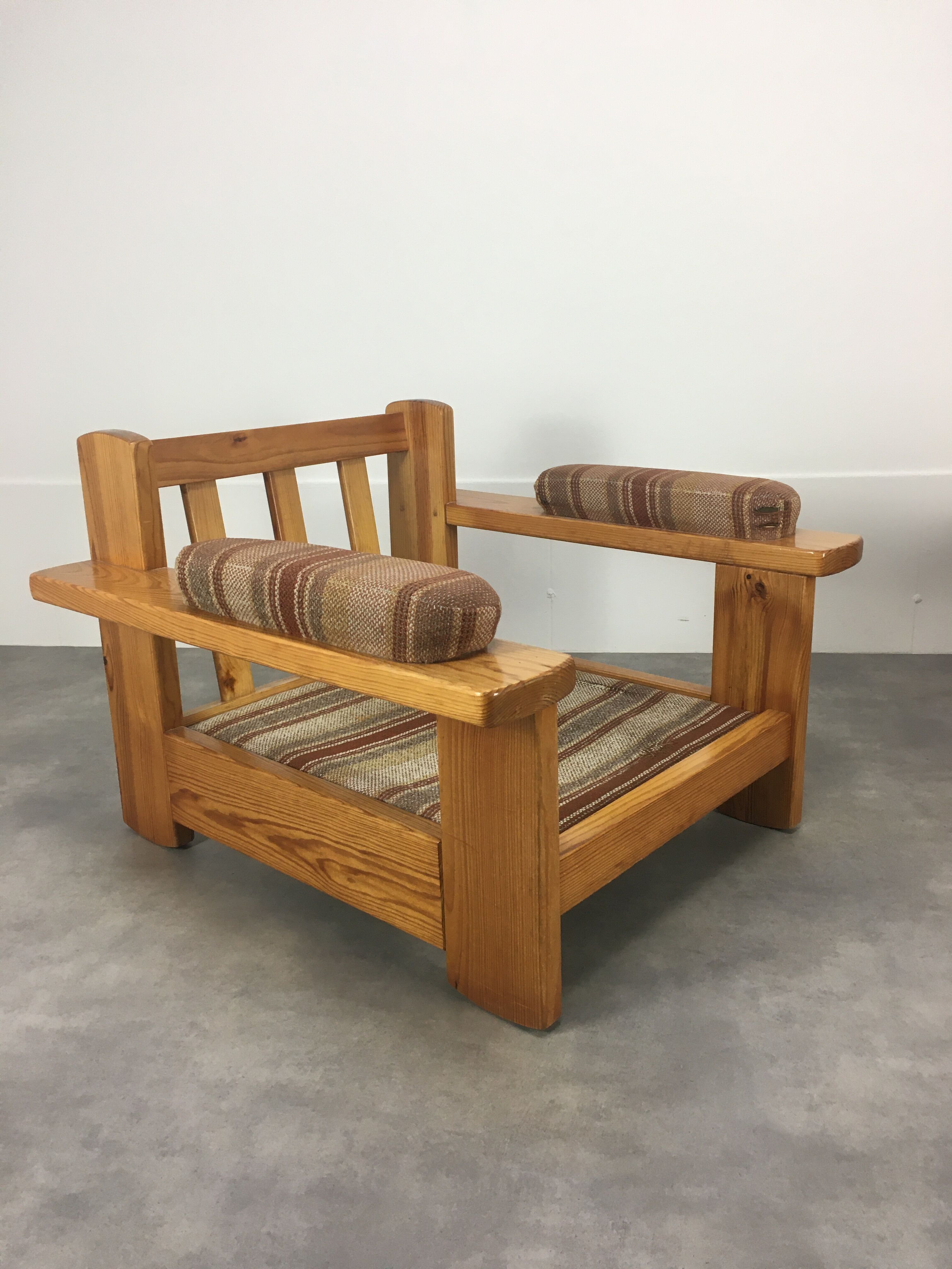 Pair of brutalist armchairs solid pine 60s-70s