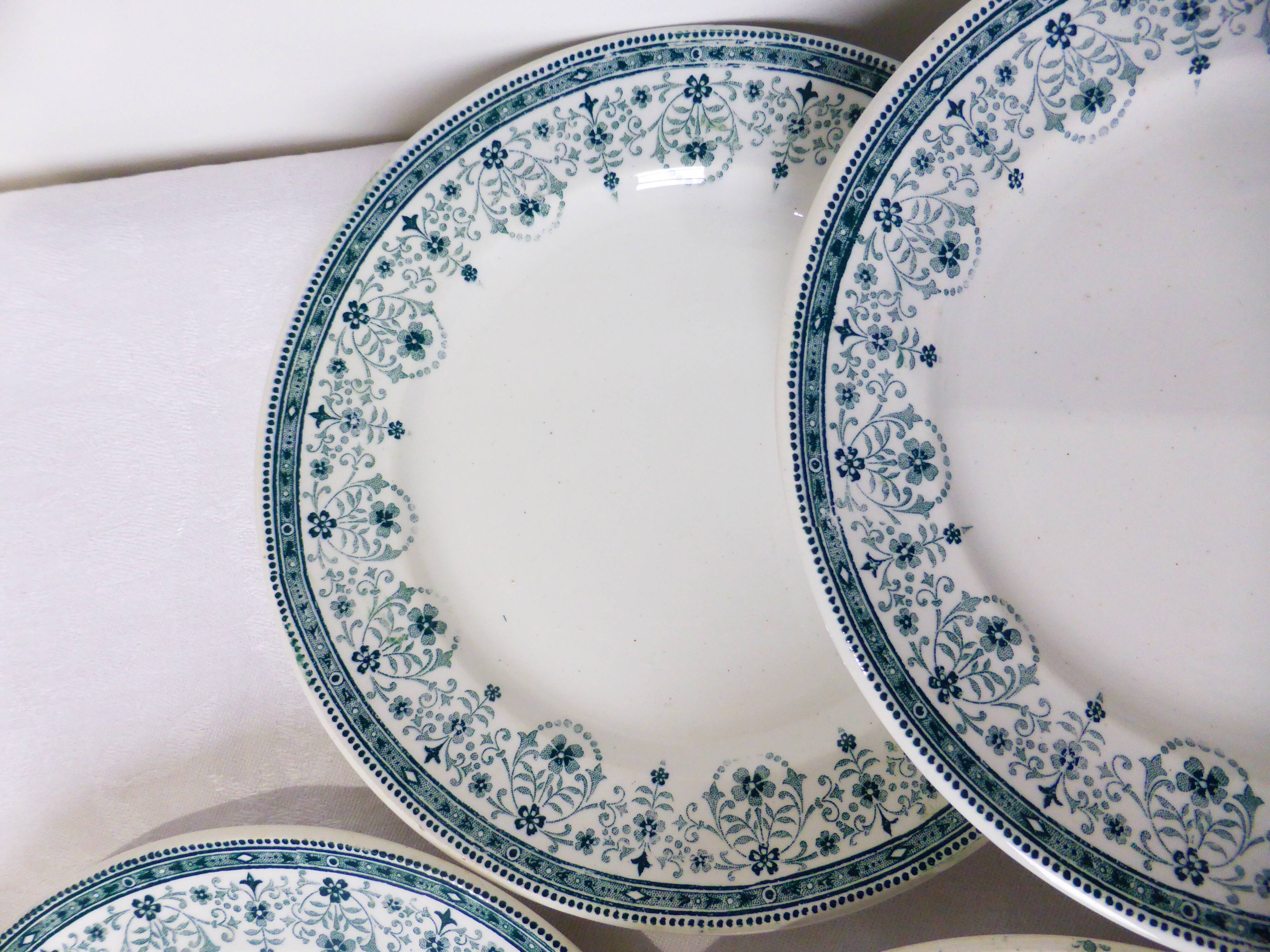 Set of 6 dessert plates from the Moulin des Loups and Hamage model Marceau 211228