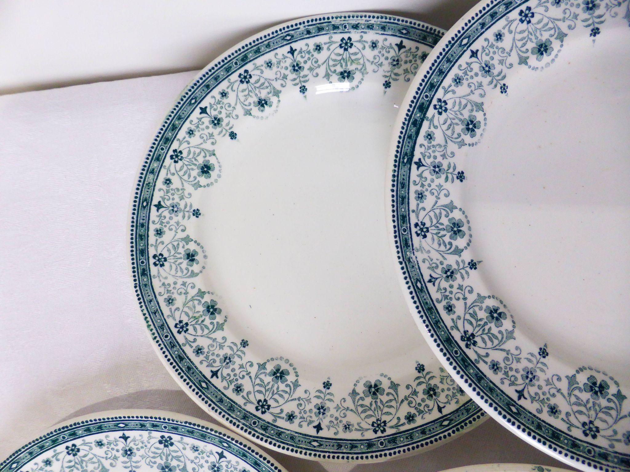 Set of 6 dessert plates from the Moulin des Loups and Hamage model Marceau 211228