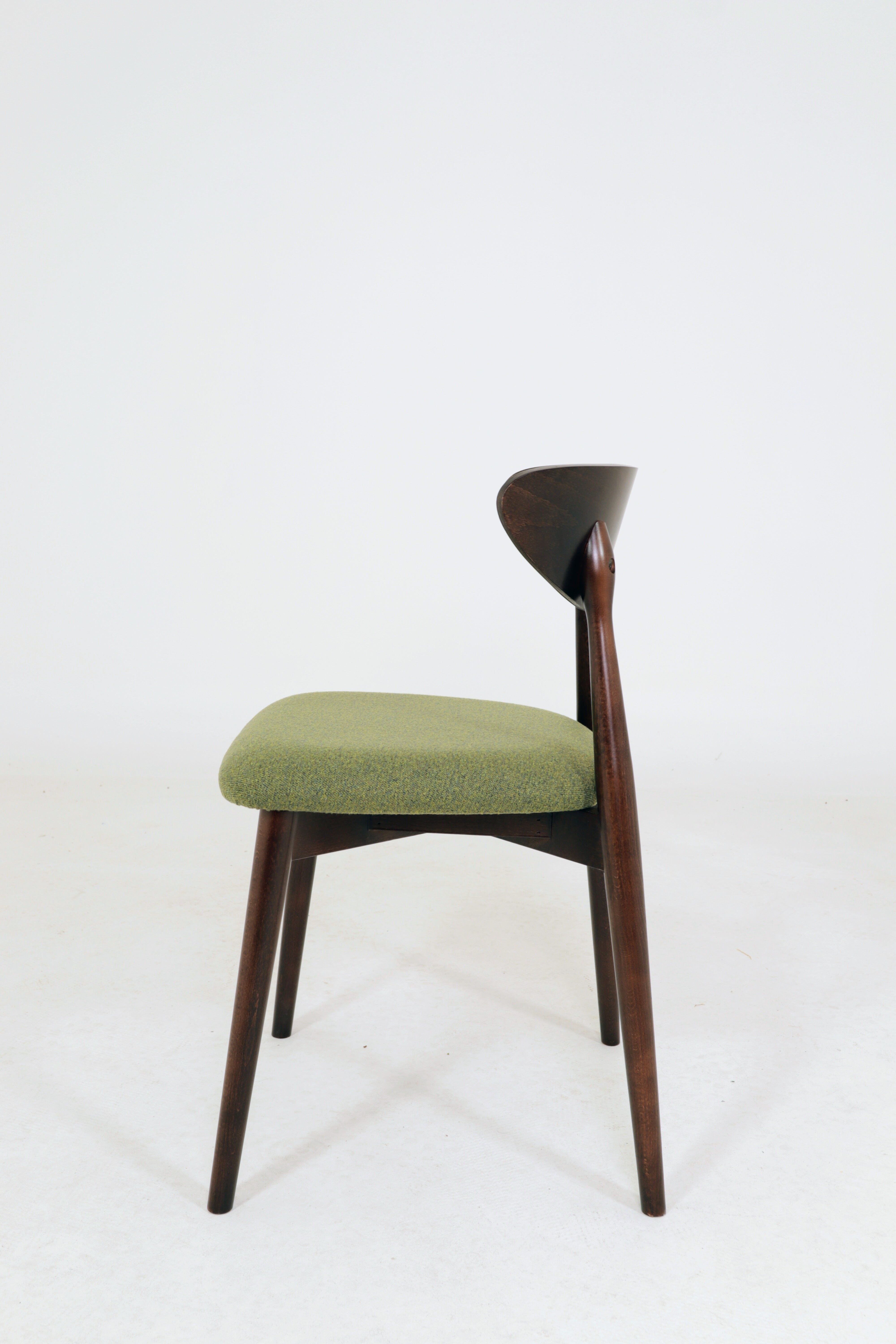 Modern Set of 2 Dining Chairs, Avocado Green Bouclè and Dark Wood