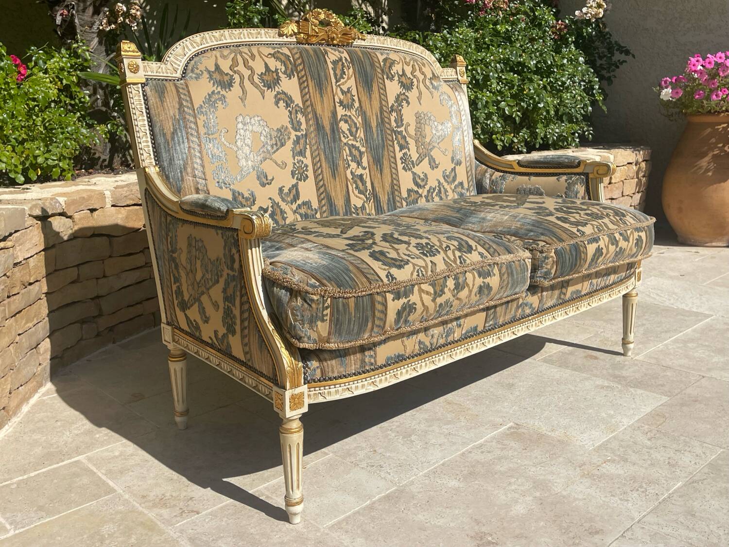 Louis XVI Style Living Room - 4 rooms