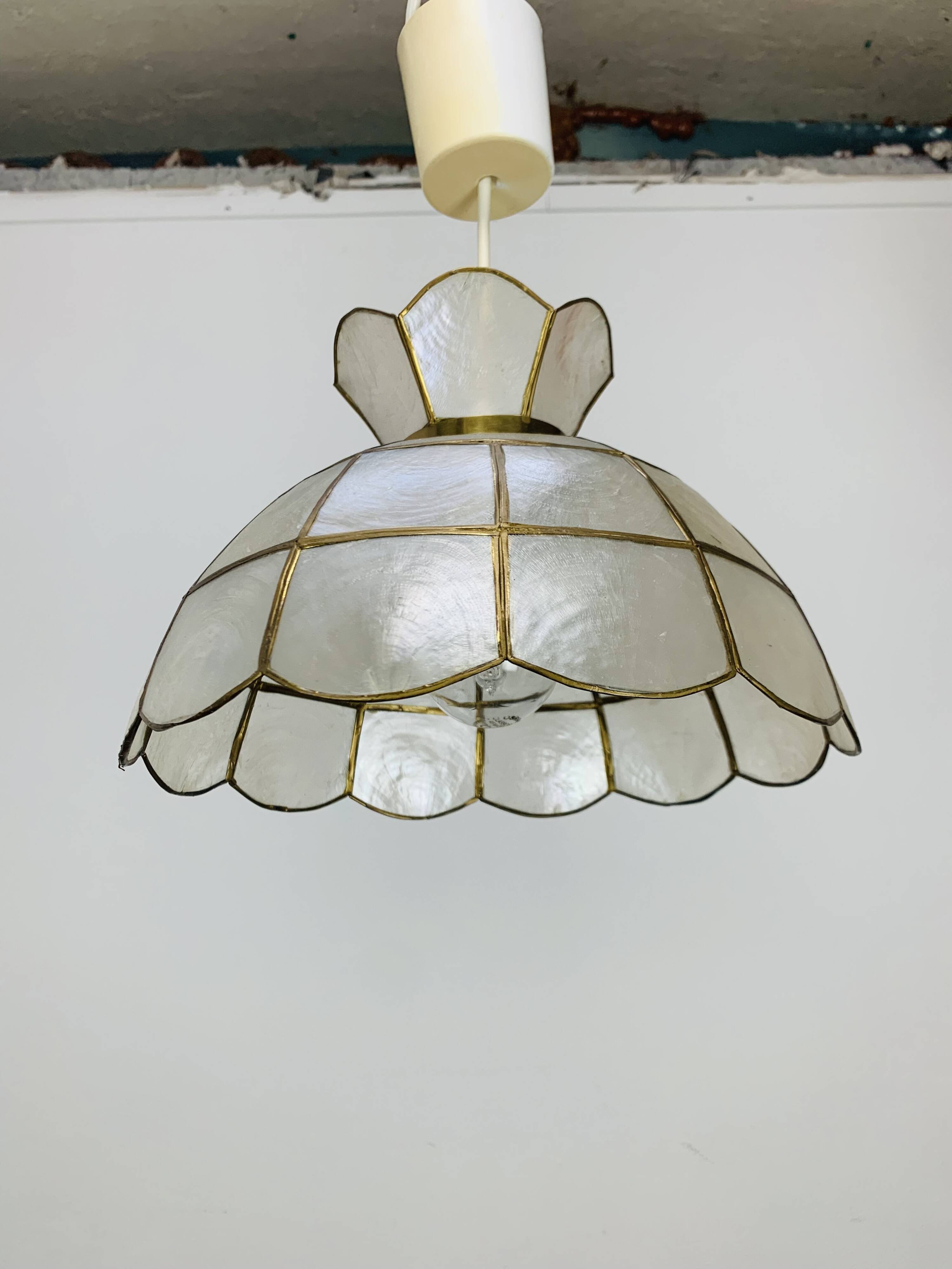 Vintage 60s mother-of-pearl and brass pendant light