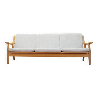 Canapé en chêne, design danois, années 1960, designer : Hans J. Wegner, fabricant : Getama