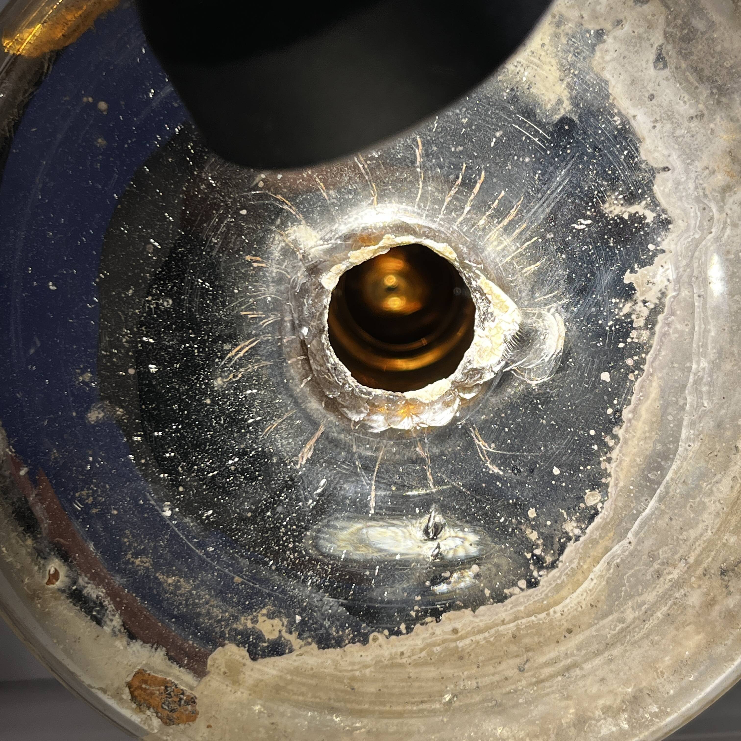 Cup in blown mercury and gilded glass called "sulfide", floral decoration engraved with