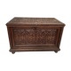 Ancien coffre en bois sculpté oriental