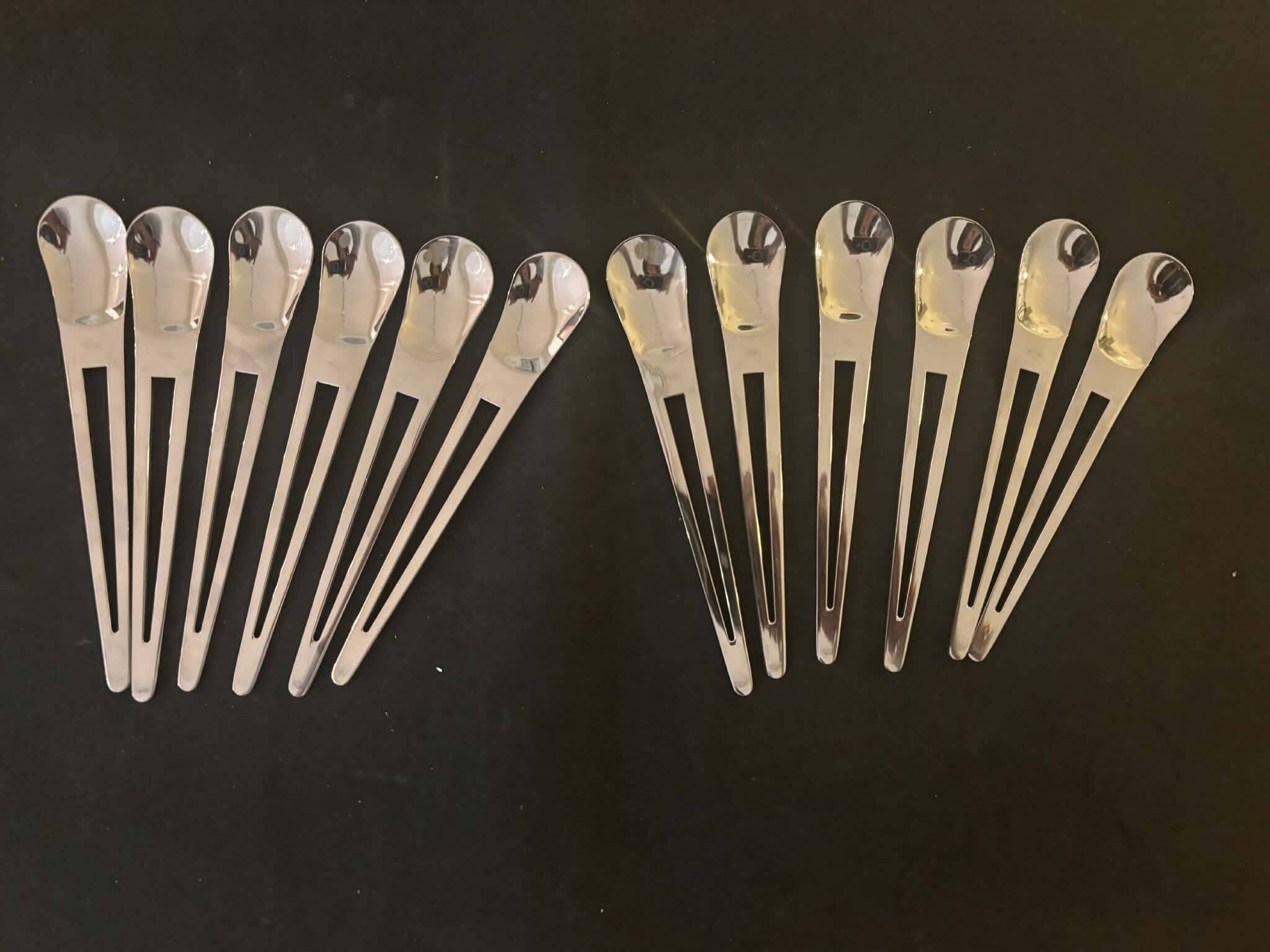 Ménagère 12 personnes acier