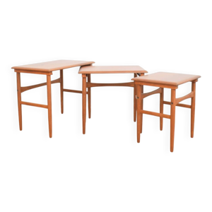 Tables gigognes en teck - danois