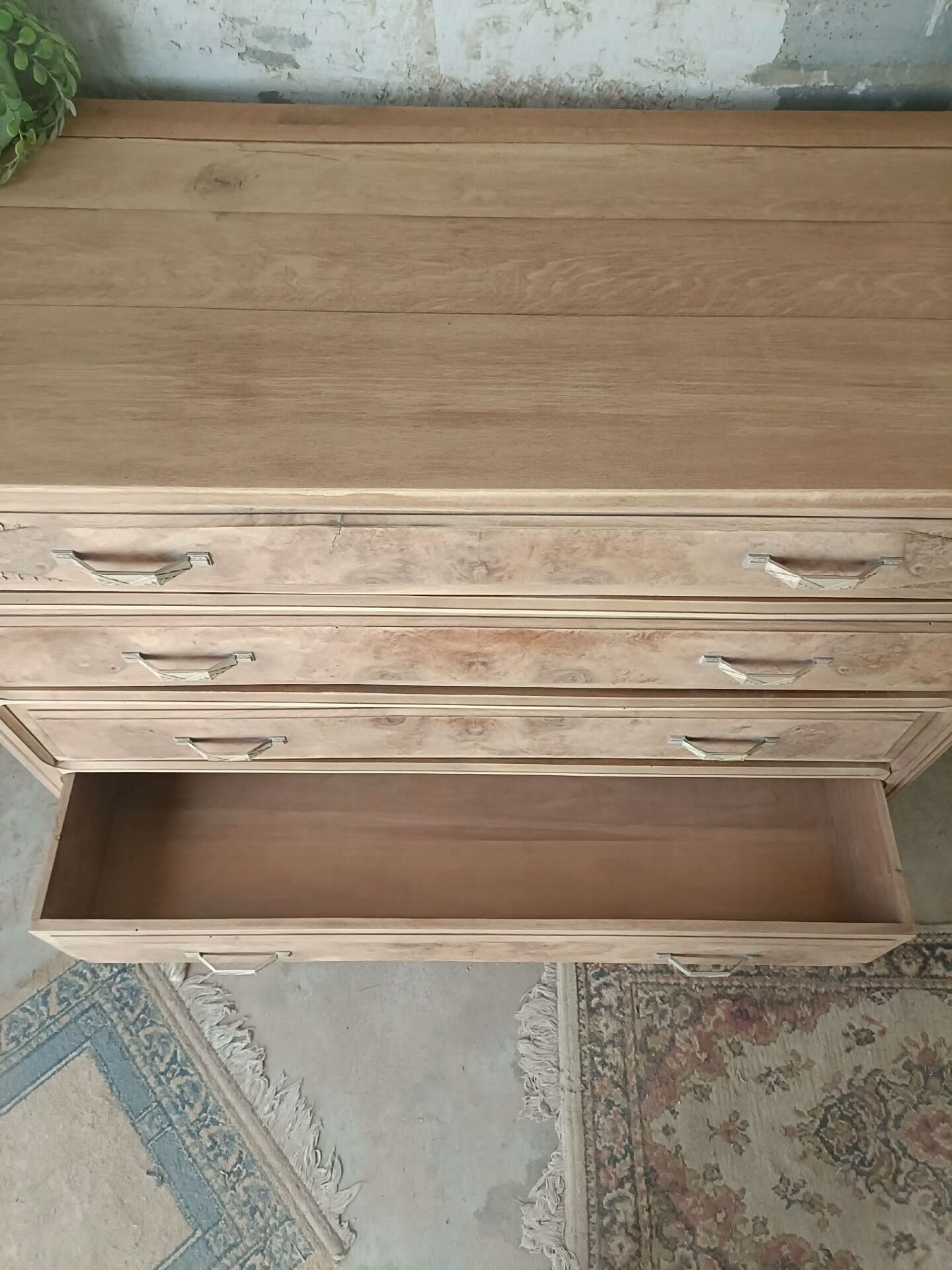 Art Deco chest of drawers