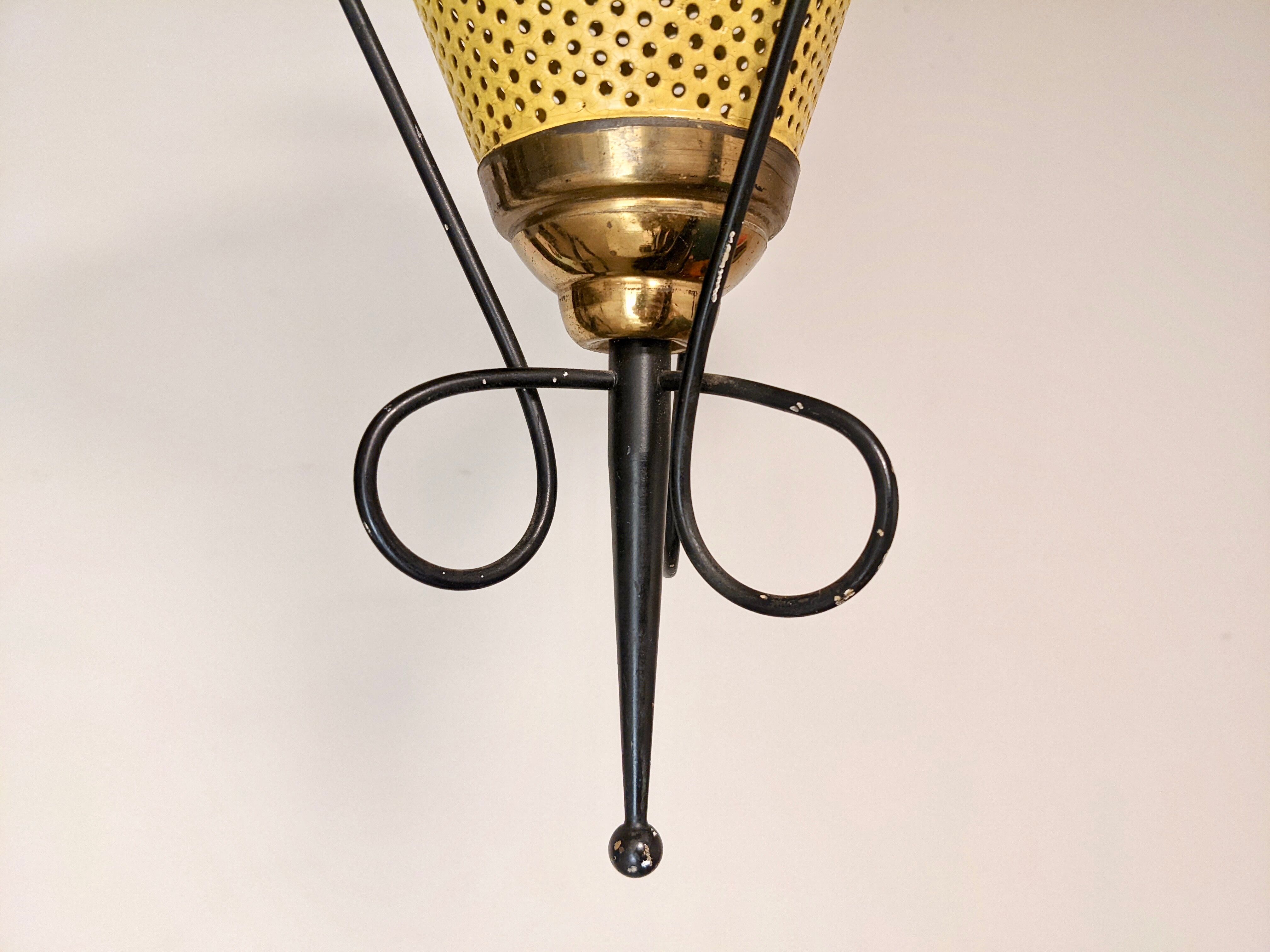 Suspension in perforated sheet metal