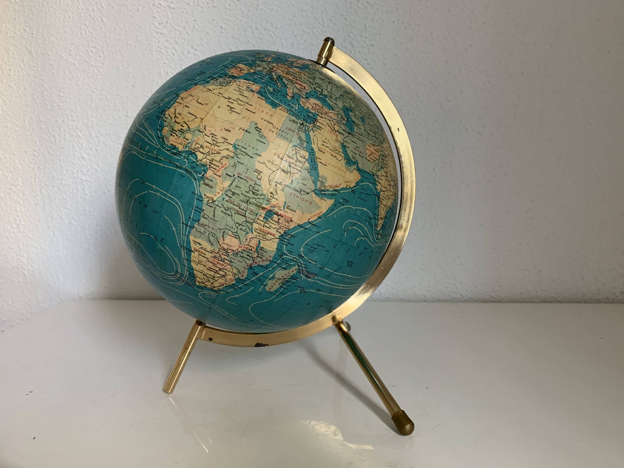 Globe terrestre tripode doré Taride Paris France vintage 1976 - 27 cm
